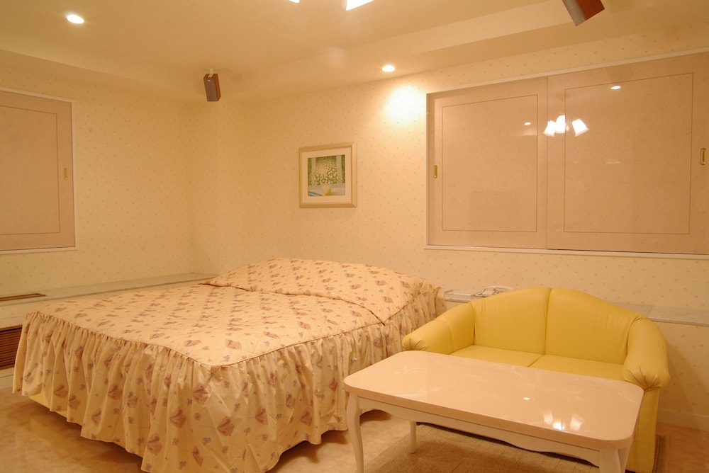 スタンダード ルーム クイーンベッド 1 台 (Couples Hotel) 客室7 | ホテル ファインオリーブ堺