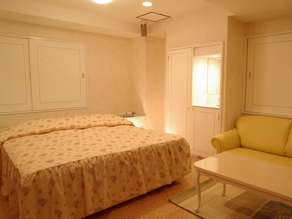 スタンダード ルーム クイーンベッド 1 台 (Couples Hotel) 客室4 | ホテル ファインオリーブ堺