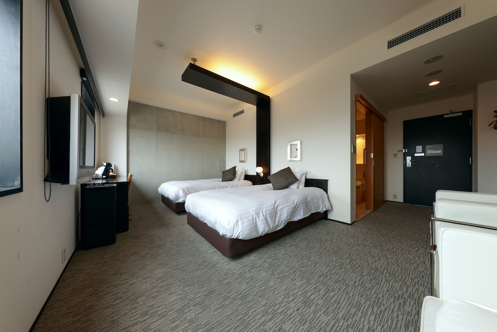 スーペリア ツインルーム 禁煙 (3歳から有料) 客室4 | 富良野ナチュラクスホテル