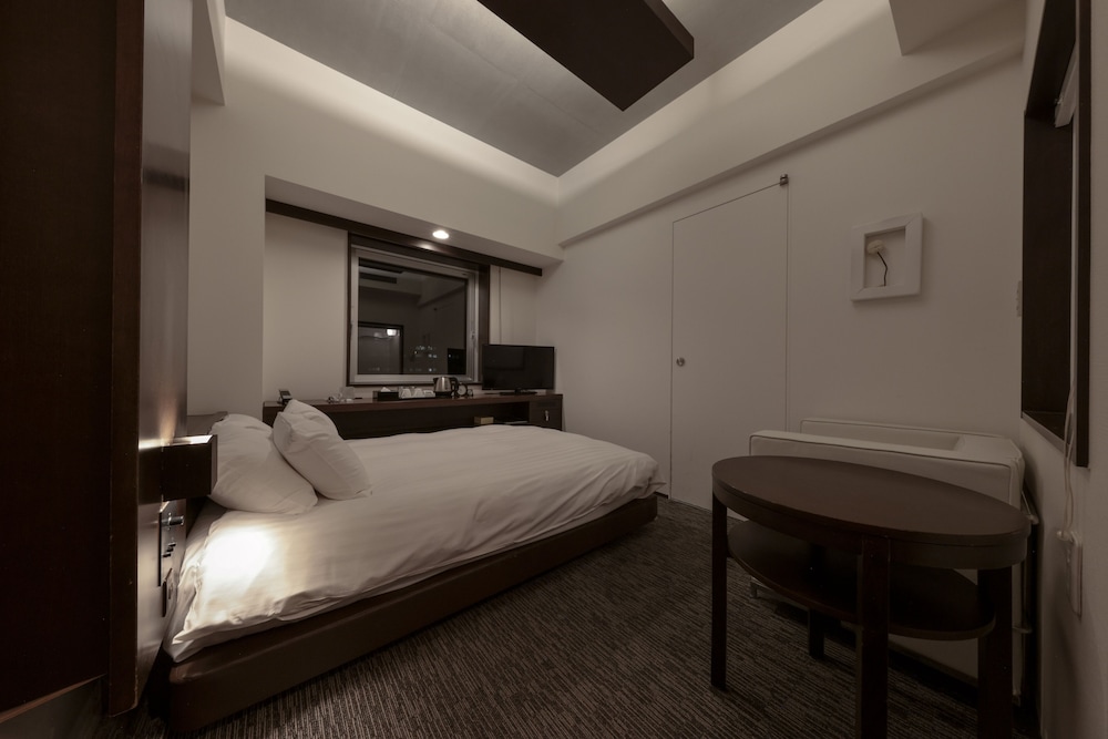 エコノミーダブルルーム 禁煙 (3歳から有料) 客室1 | 富良野ナチュラクスホテル