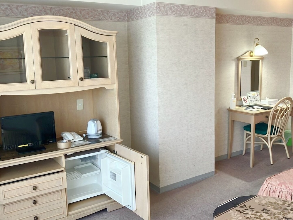 コンフォート ツインルーム 禁煙 客室5 | 富良野ホップスホテル