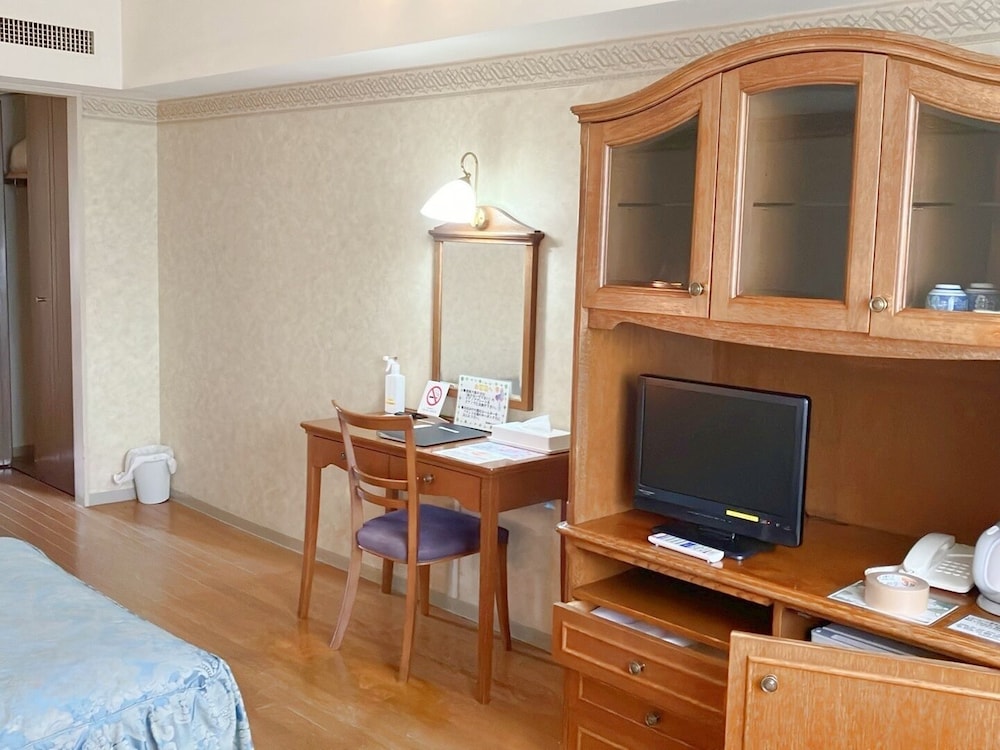 コンフォート ツインルーム 禁煙 客室7 | 富良野ホップスホテル