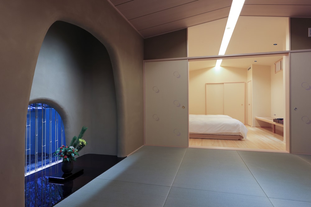 竹の間　和洋室　料理長おすすめ！グレードアップ会席プラン 客室3 | 月日亭