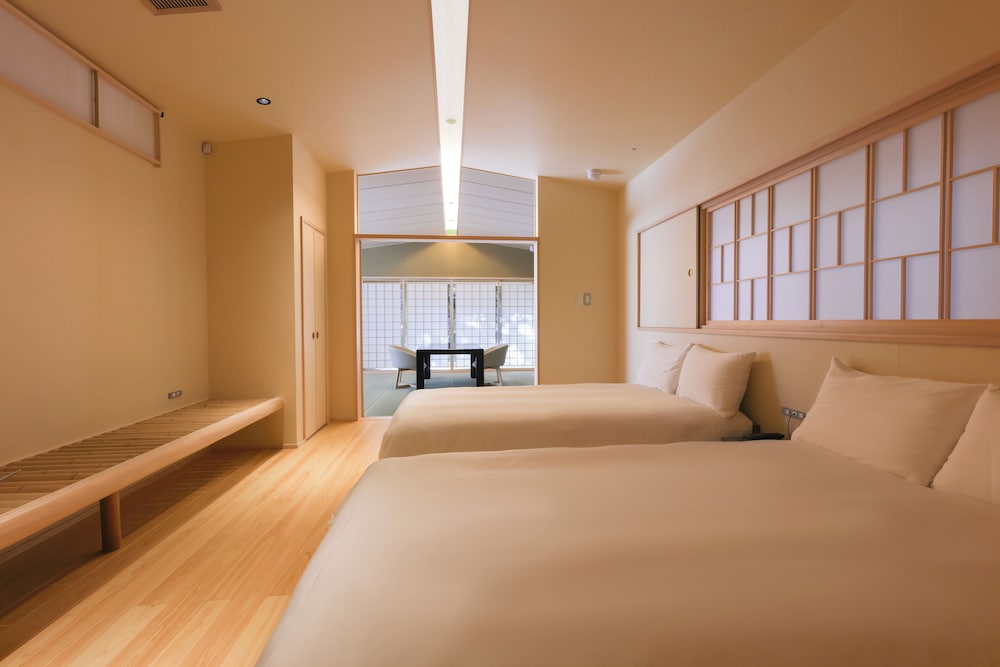 竹の間　和洋室　料理長おすすめ！グレードアップ会席プラン 客室1 | 月日亭