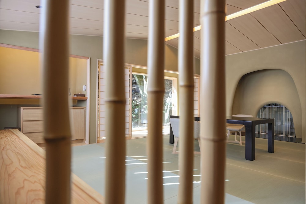 竹の間　和洋室　料理長おすすめ！グレードアップ会席プラン 客室2 | 月日亭