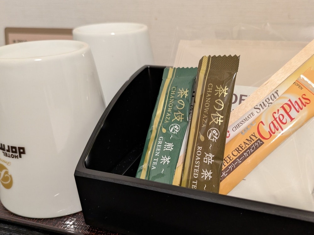 エコノミーダブルルーム 共同バスルーム 禁煙 客室12 | 袖湊の湯 ドーミーインPREMIUM博多・キャナルシティ前