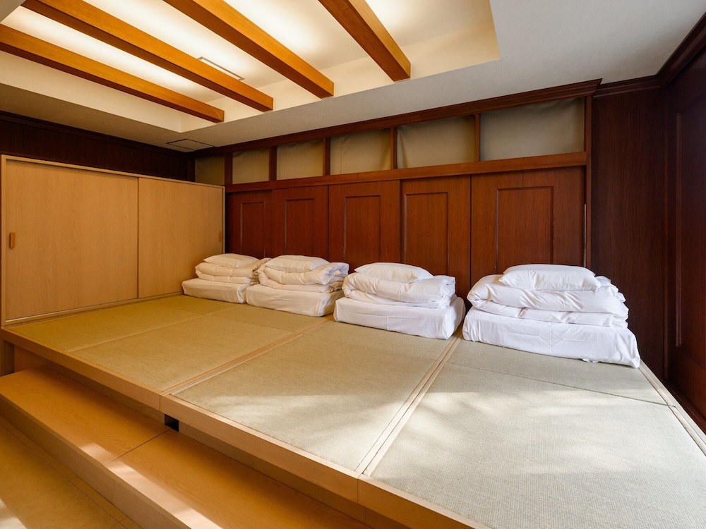 スイート 客室4 | 畳の宿 北谷美浜