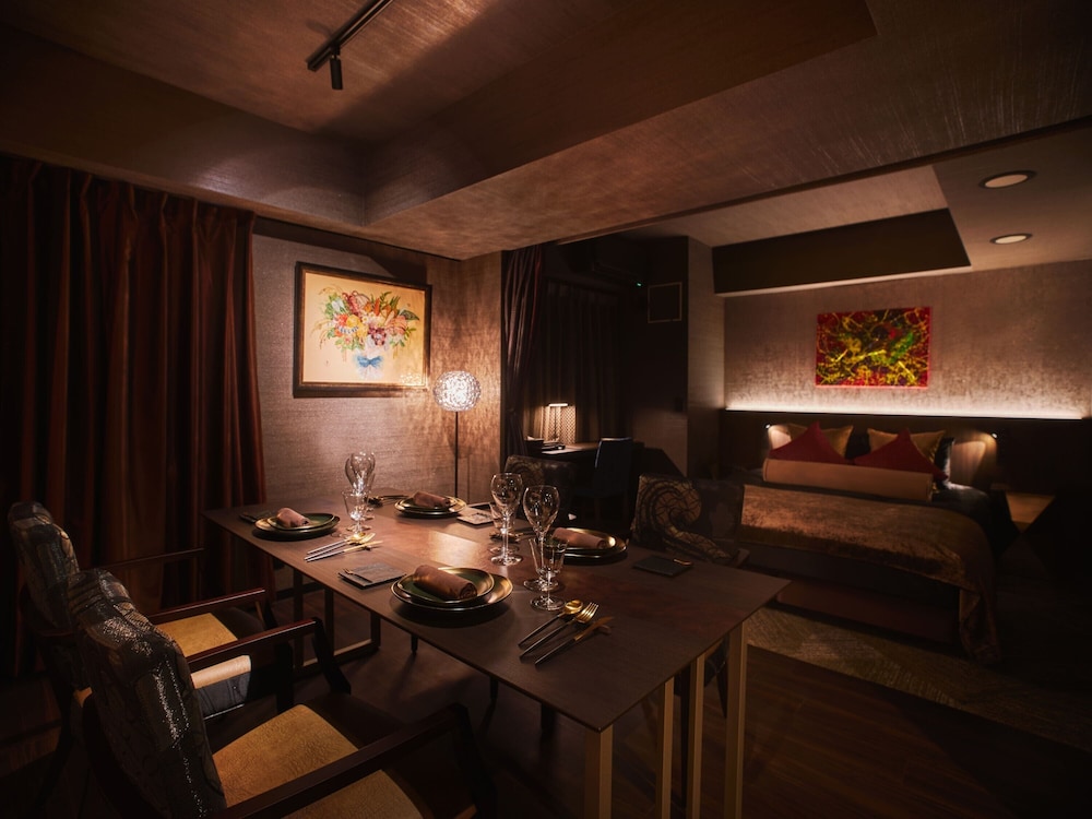 デザイナーズ ラグジュアリー | 六本木ホテル S