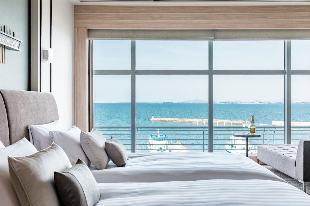 プレミア・ラグジュアリーフロア ビスタ 禁煙 クラブラウンジ利用可(未就学児利用不可) | 琵琶湖ホテル