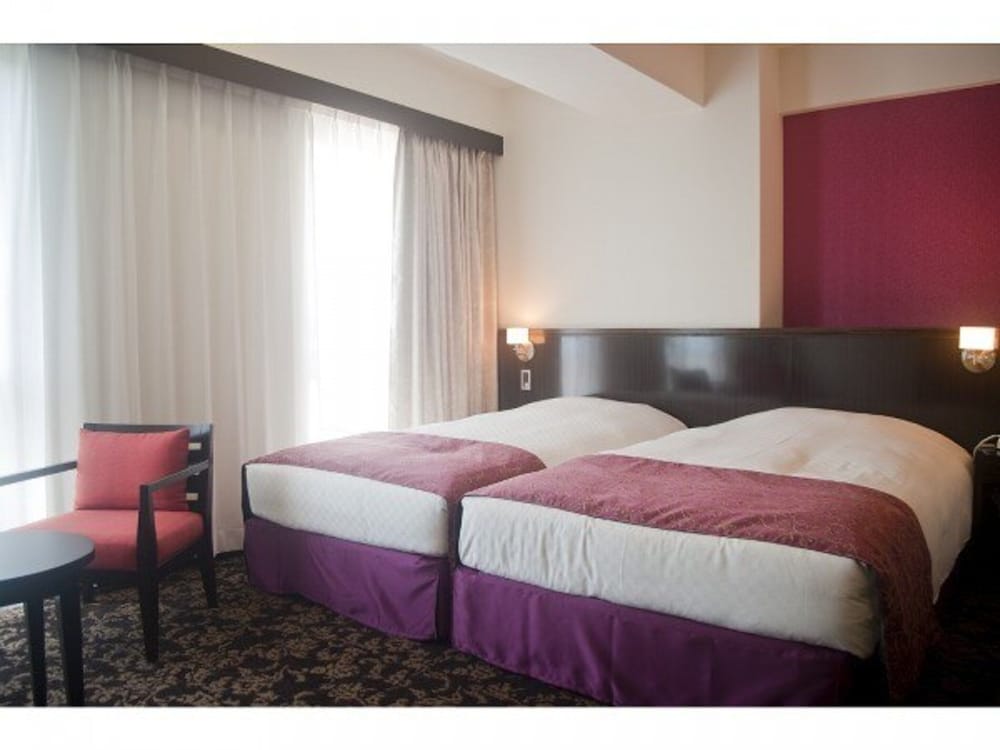 トリプルルーム 客室1 | リブレ ガーデン ホテル