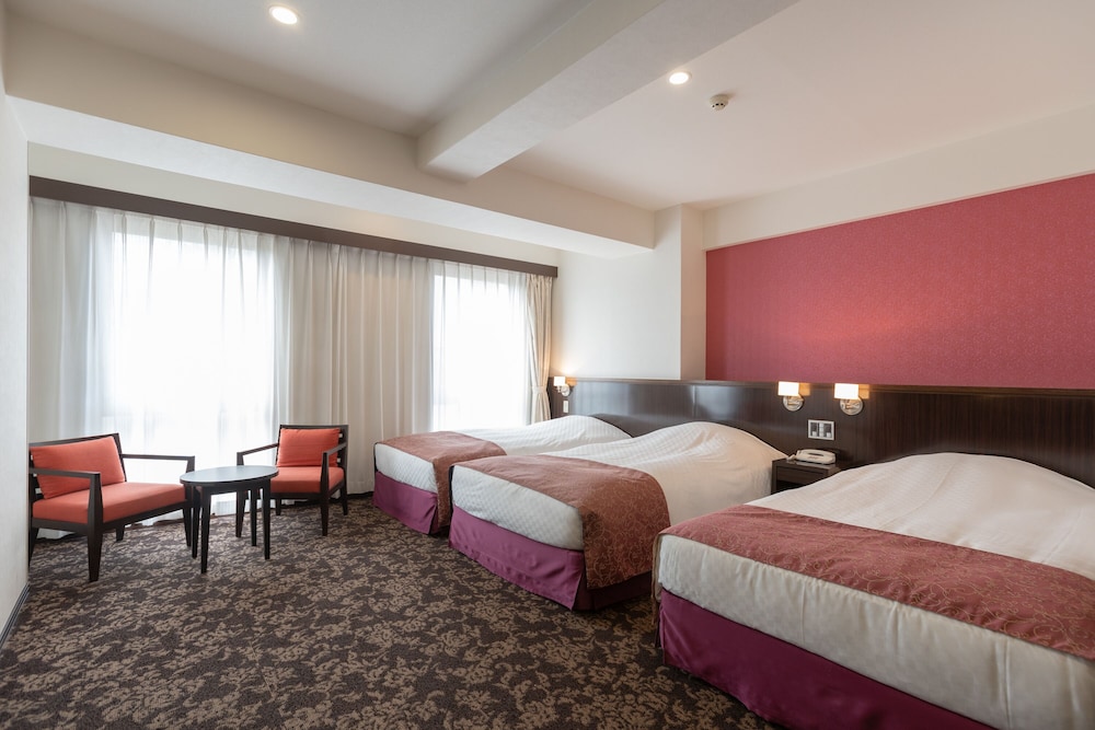 トリプルルーム | リブレ ガーデン ホテル