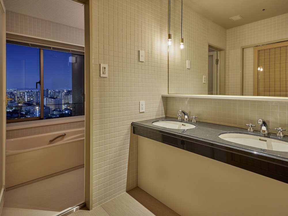 New Knows Old (洋室) 禁煙 バスルーム0 | ヒルトップリゾート福岡