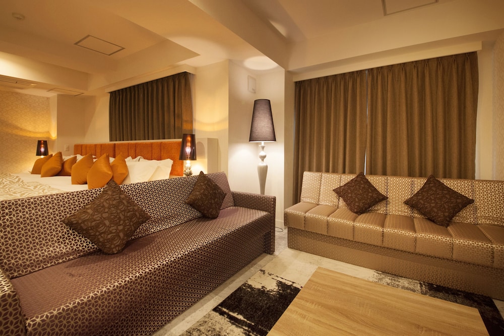 デラックスツインルーム 禁煙 (クイーンベッド2台) - 別館<大人5名様よりソファーベッドをご用意> | センチュリオン ホテル グランド 赤坂