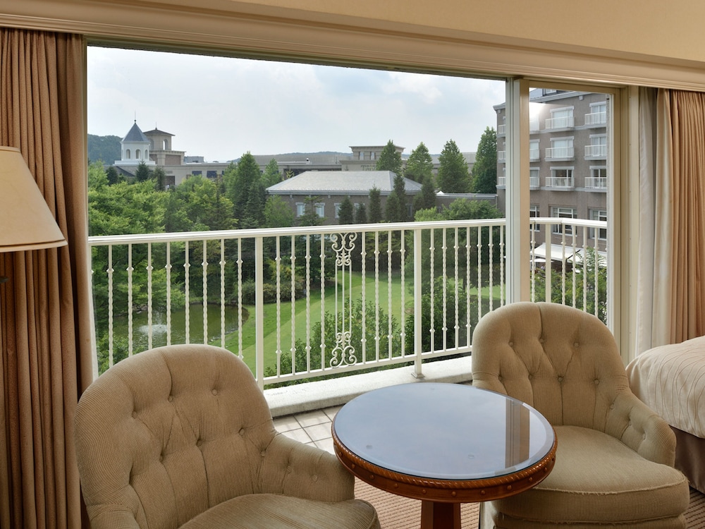 ラグジュアリー ツインルーム 禁煙 ガーデンビュー ガーデン ビュー0 | 仙台ロイヤルパークホテル