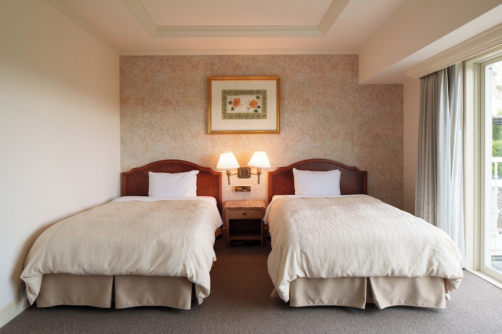 ラグジュアリー ツインルーム 禁煙 ガーデンビュー 客室2 | 仙台ロイヤルパークホテル