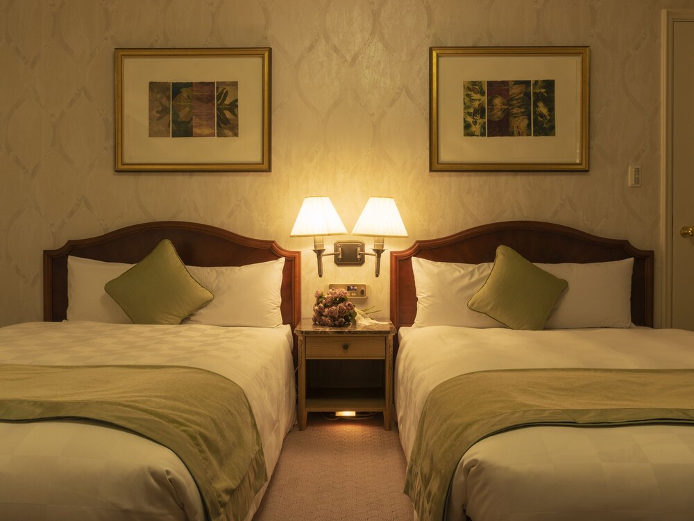 スカイテラススイート 禁煙 ガーデンビュー 客室1 | 仙台ロイヤルパークホテル