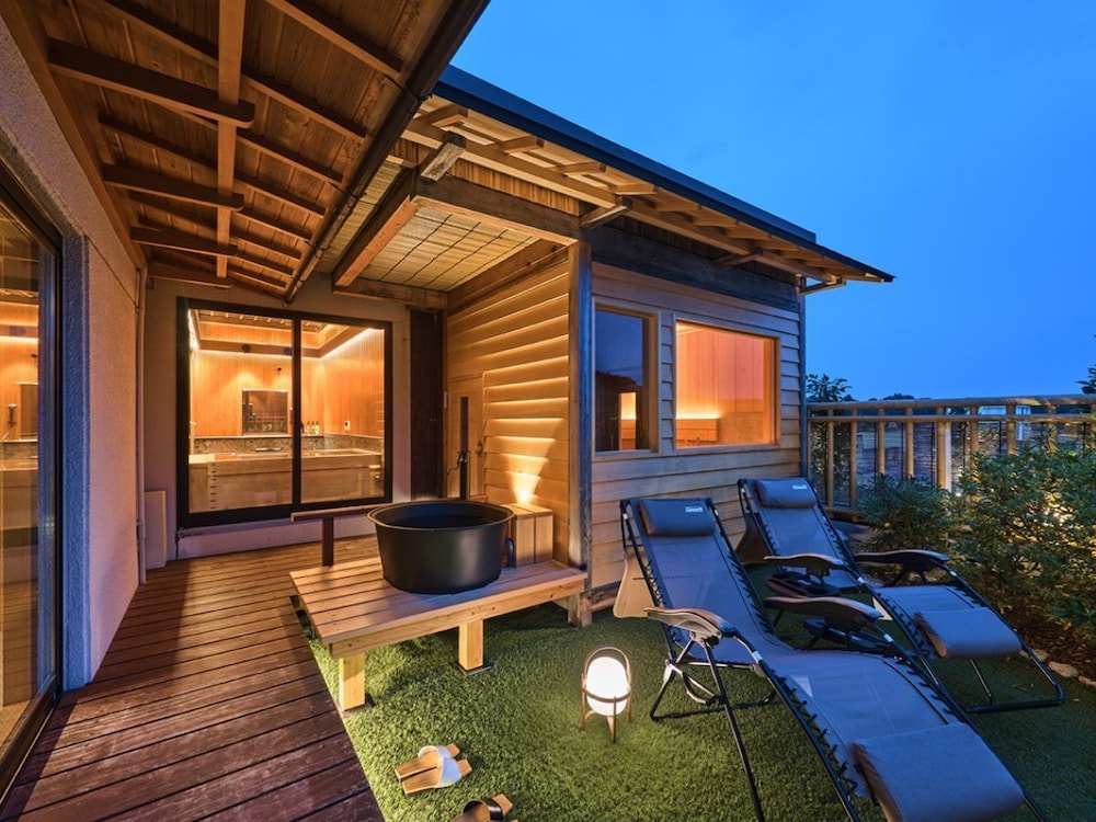 リニューアル 展望ヒノキ風呂付特別客室 客室内禁煙 テラス / パティオ0 | ホテル ニューわかさ