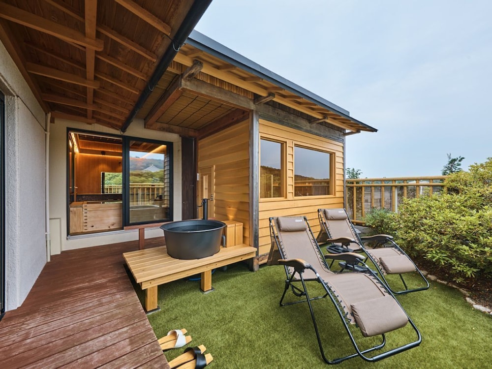 リニューアル 展望ヒノキ風呂付特別客室 客室内禁煙 ガーデン ビュー0 | ホテル ニューわかさ