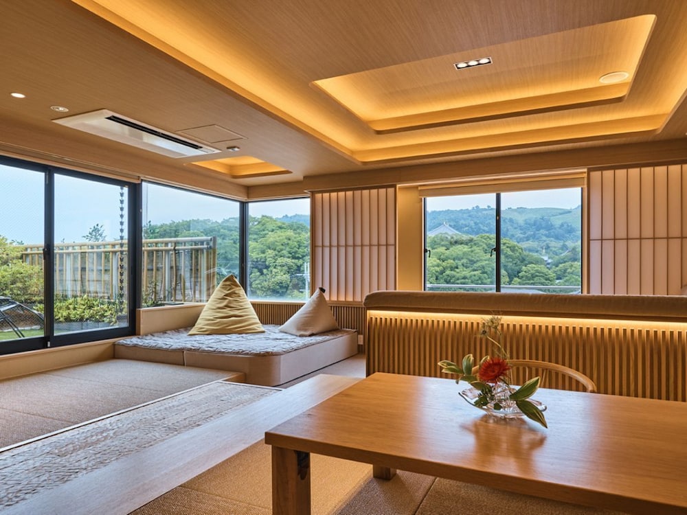 リニューアル 展望ヒノキ風呂付特別客室 客室内禁煙 客室1 | ホテル ニューわかさ