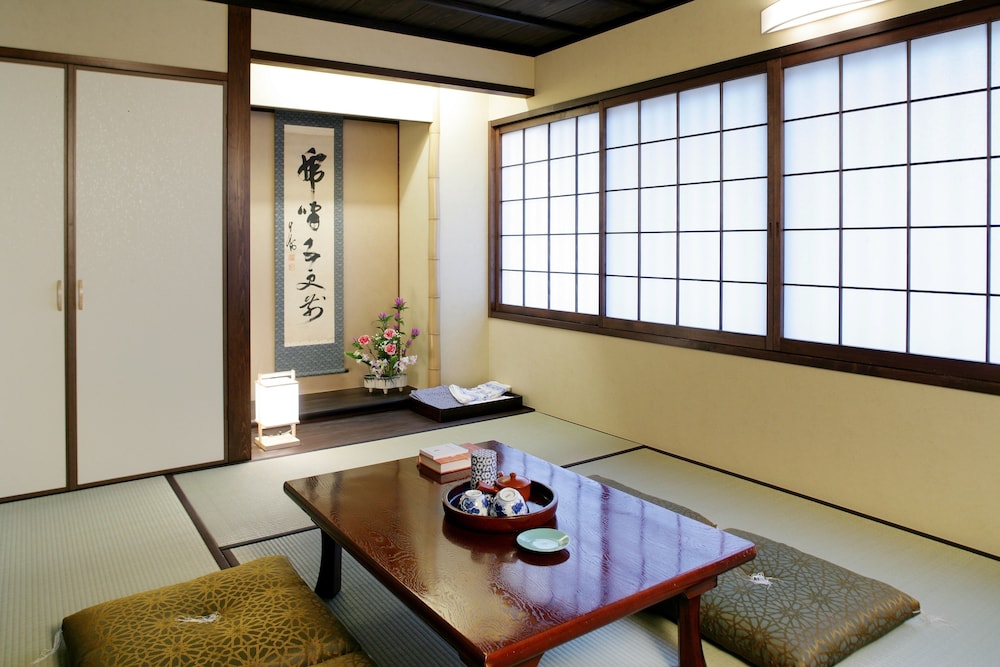 和室デラックスルーム 風呂付 禁煙 | 松葉家旅館