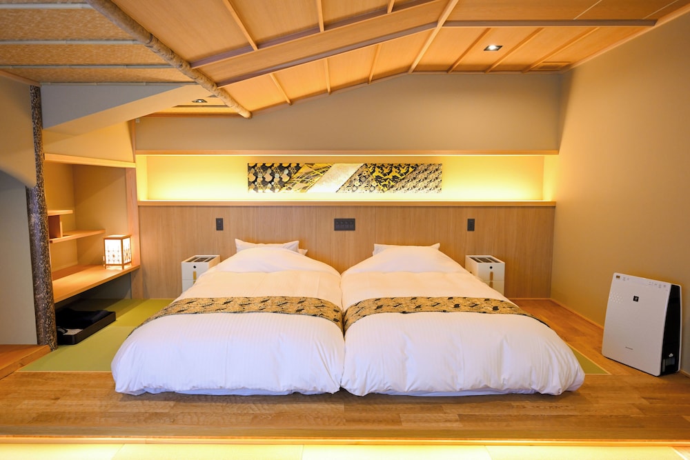 スイートルーム 金蘭 禁煙 客室1 | 松葉家旅館