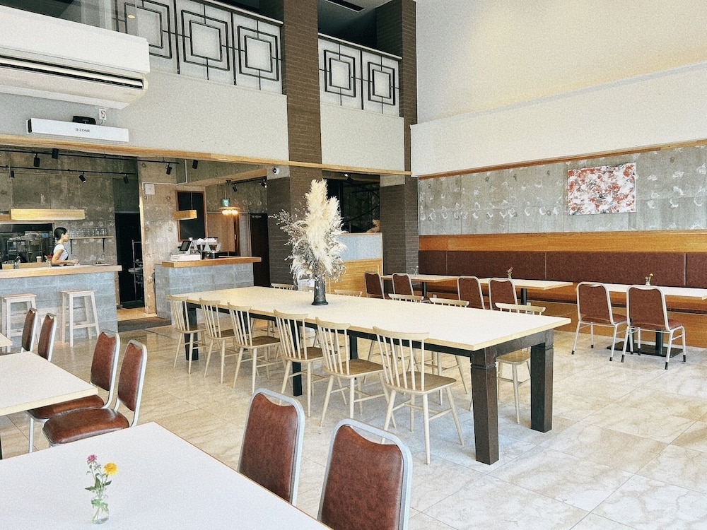 朝食スペース1 | ローヤル ホテル 朝食スペース1 | ローヤル ホテル