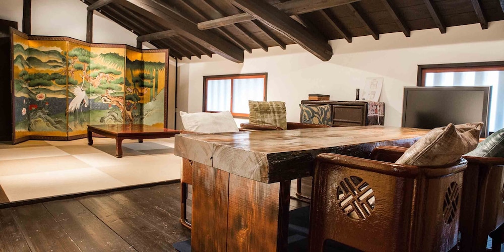 町屋（ヒノキ風呂付き） 客室9 | 祇園金瓢