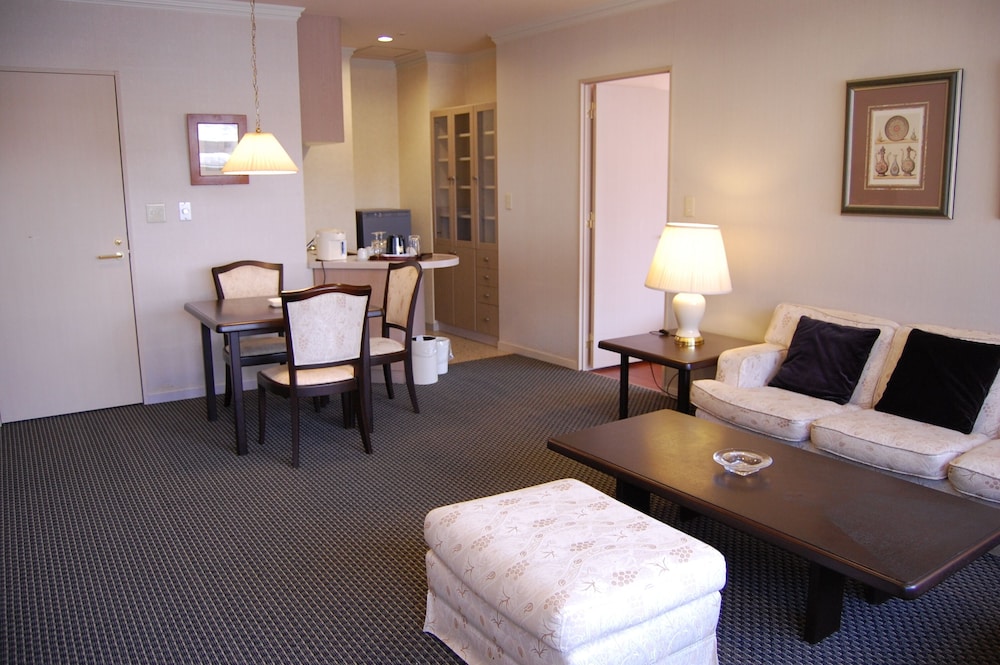 スイートツインルーム 禁煙 客室4 | 小樽朝里クラッセホテル