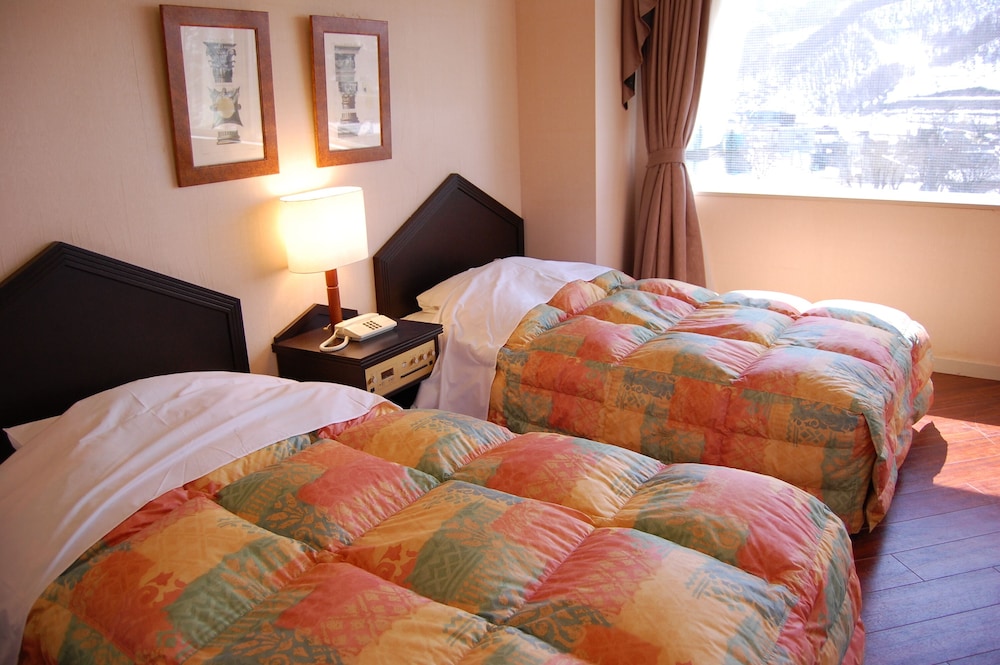 スイートツインルーム 禁煙 客室7 | 小樽朝里クラッセホテル