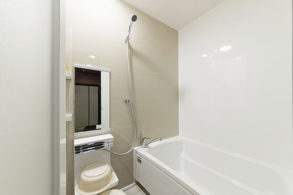 和室 30㎡ （バスルーム付き, 禁煙） バスルーム1 | 旅館あすなろ