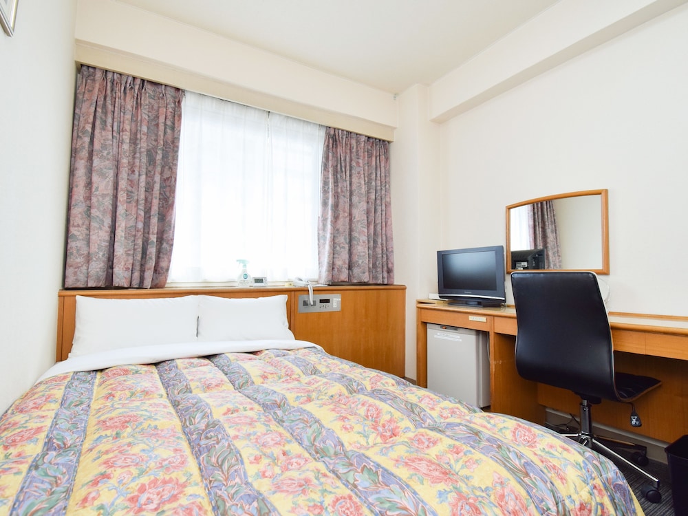 セミダブル ルーム（禁煙） | ホテル マイラ