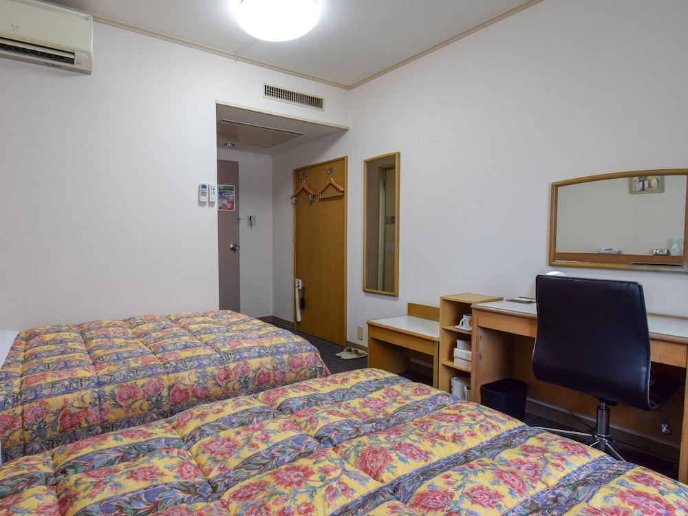 ツイン ルーム（禁煙） 客室4 | ホテル マイラ