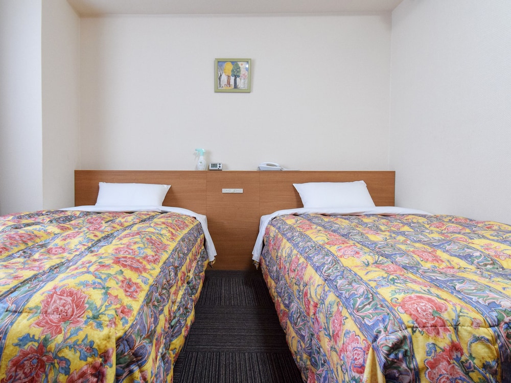 ツイン ルーム（禁煙） 客室7 | ホテル マイラ