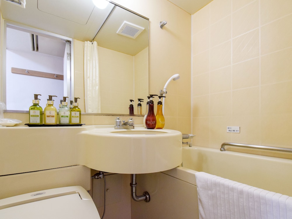 スマートダブルルーム（禁煙）​​​​​​​ バスルーム2 | ホテル マイラ