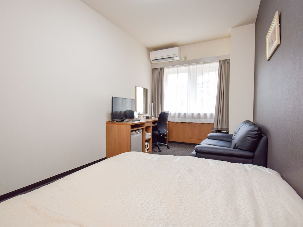 ダブル ルーム（禁煙） 客室10 | ホテル マイラ