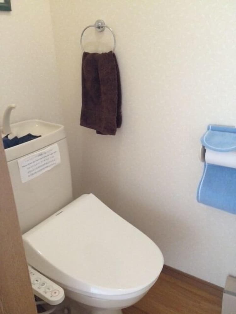 和室洋室（一日一組） バスルーム1 | 潤 hotobil