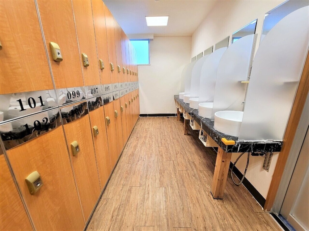 ロッカー1 | スターカプセル沖縄