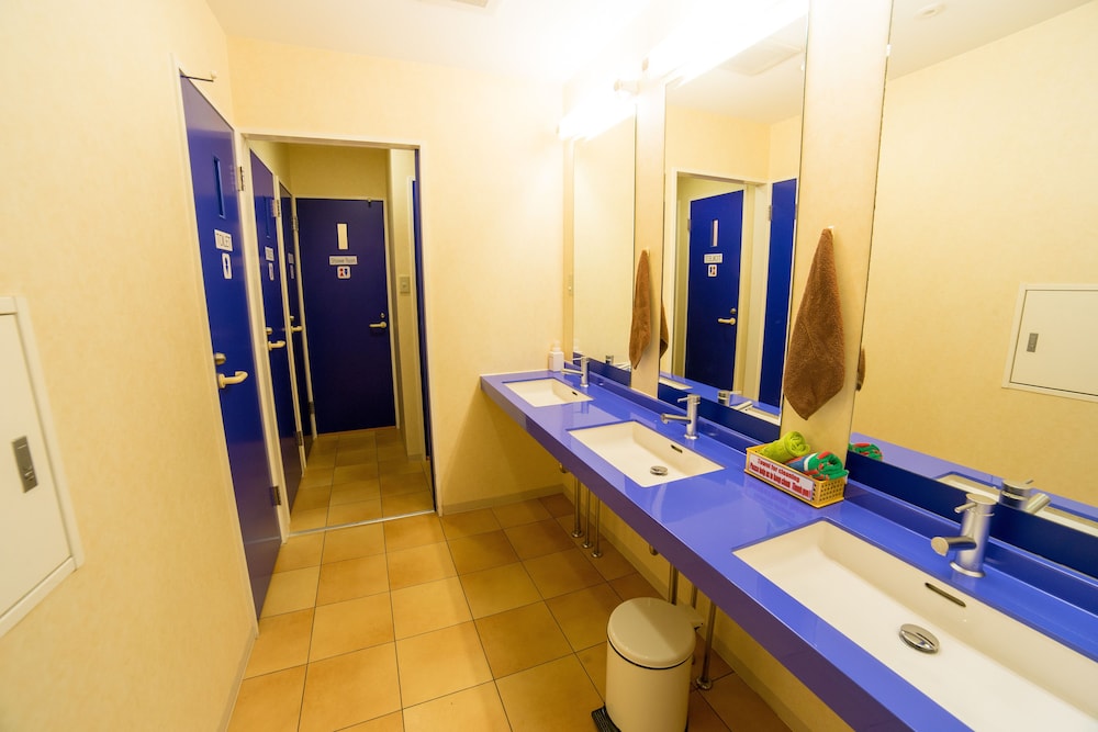 ツインルーム (with Sofa,Shared Bathroom) 客室6 | ケイズハウス京都