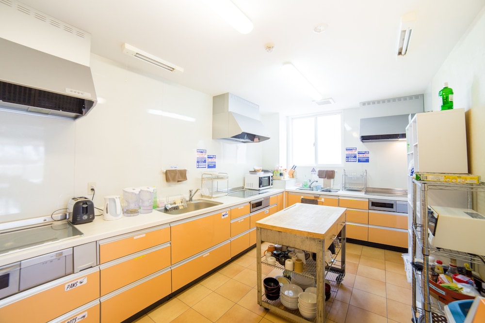 ツインルーム (with Sofa,Shared Bathroom) ロビー0 | ケイズハウス京都