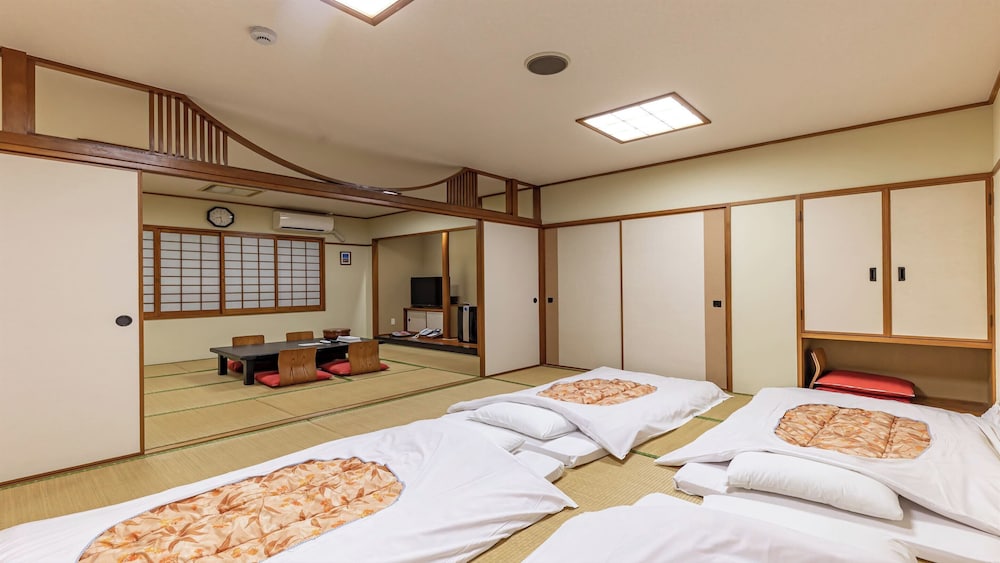和室/50m² 禁煙 客室1 | 沖縄ホテル