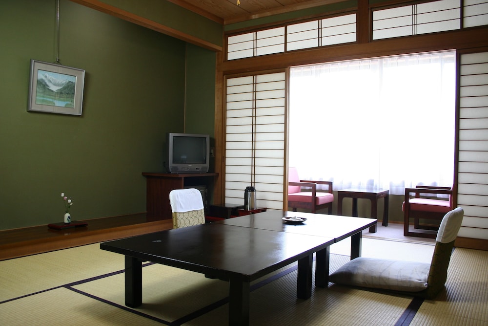 和室おまかせ 喫煙可 客室5 | ひなの湯宿 松乃井