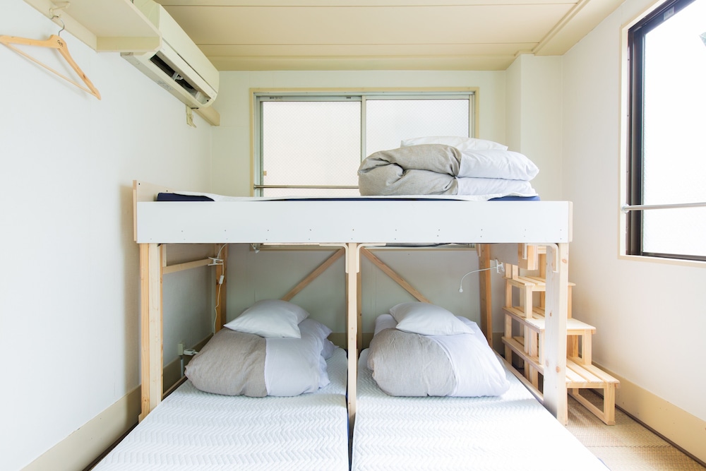エコノミー トリプルルーム 客室3 | 品川宿ゲストハウス＆ツアーズ - ホステル