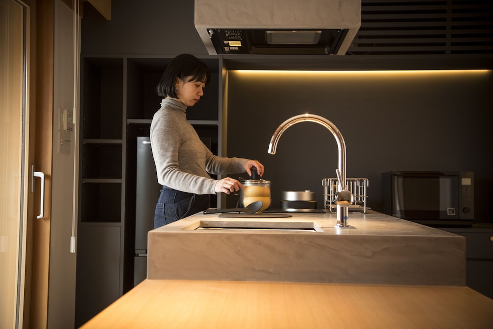 [蒼翠 so-sui] 90m² + ウッドデッキテラス付 (海側·禁煙客室·90m²) 客室11 | ホテル北野屋