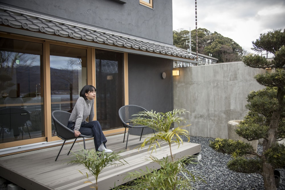 [蒼翠 so-sui] 90m² + ウッドデッキテラス付 (海側·禁煙客室·90m²) テラス / パティオ0 | ホテル北野屋