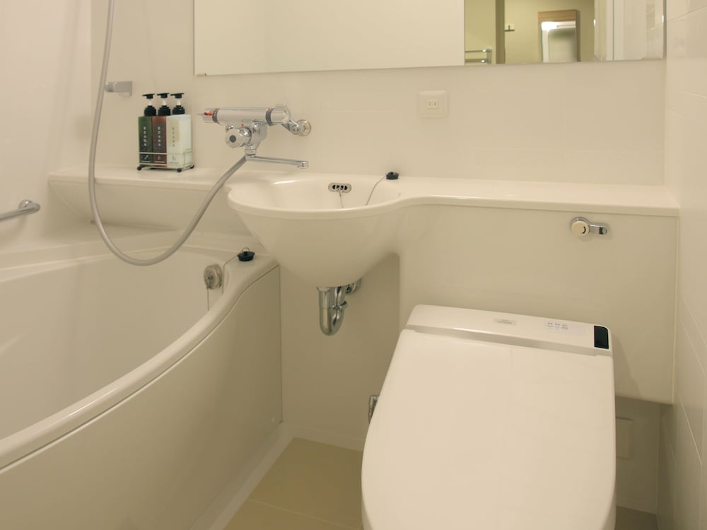 スーペリア ツインルーム 禁煙　（改修工事：2026年1月5日～9月30日、8:00～18:00に騒音あり） バスルーム0 | ホテル エルシエント京都八条口