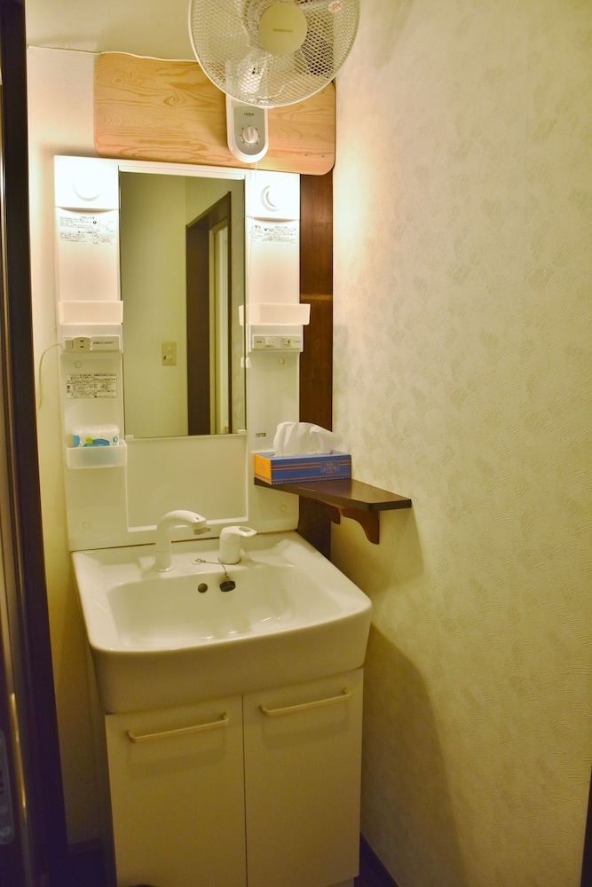 トラディショナル ハウス バスルームの設備0 | 町屋ゲストハウスならまち