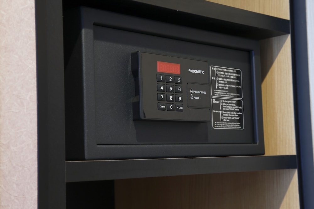 禁煙ダブルルーム　15㎡ セーフティボックス0 | 京都タワーホテルアネックス