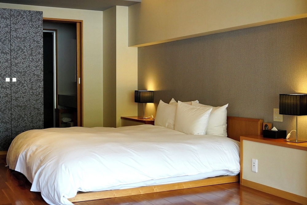 スーペリア ダブルルーム　山 客室2 | 厳島いろは