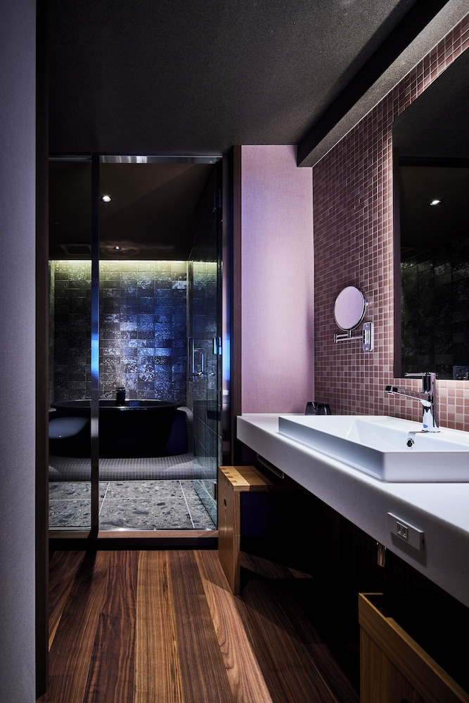 スーペリア ダブルルーム　山 バスルーム0 | 厳島いろは