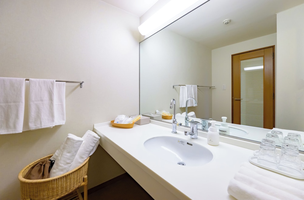 スーペリアタタミルーム 禁煙 バスルーム1 | NEMU RESORT HOTEL NEMU